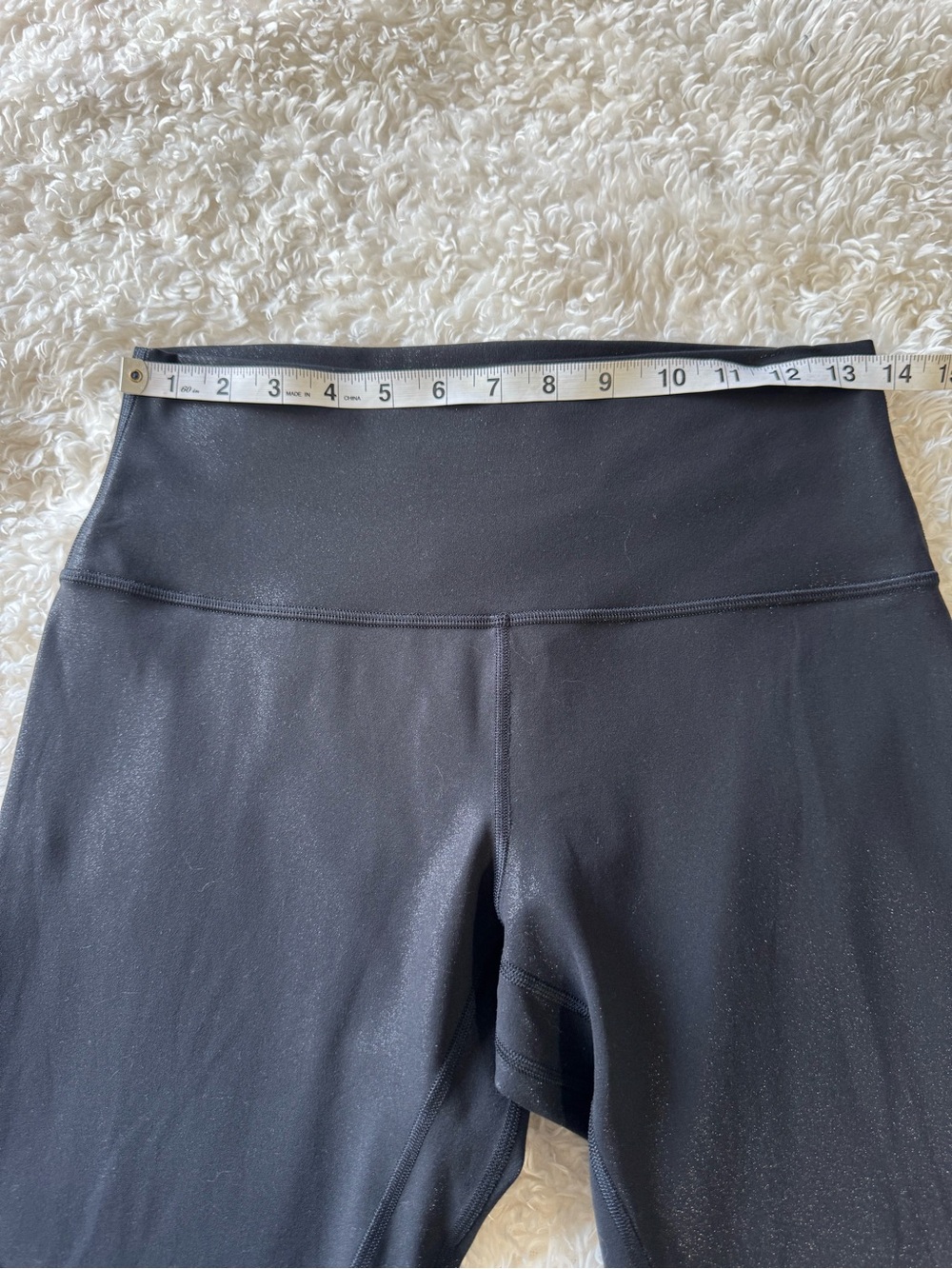 Lululemon Align High-Rise Pant 25"
Shimmer Luxe Shine Foil Black size 10 - Picture 6 of 14